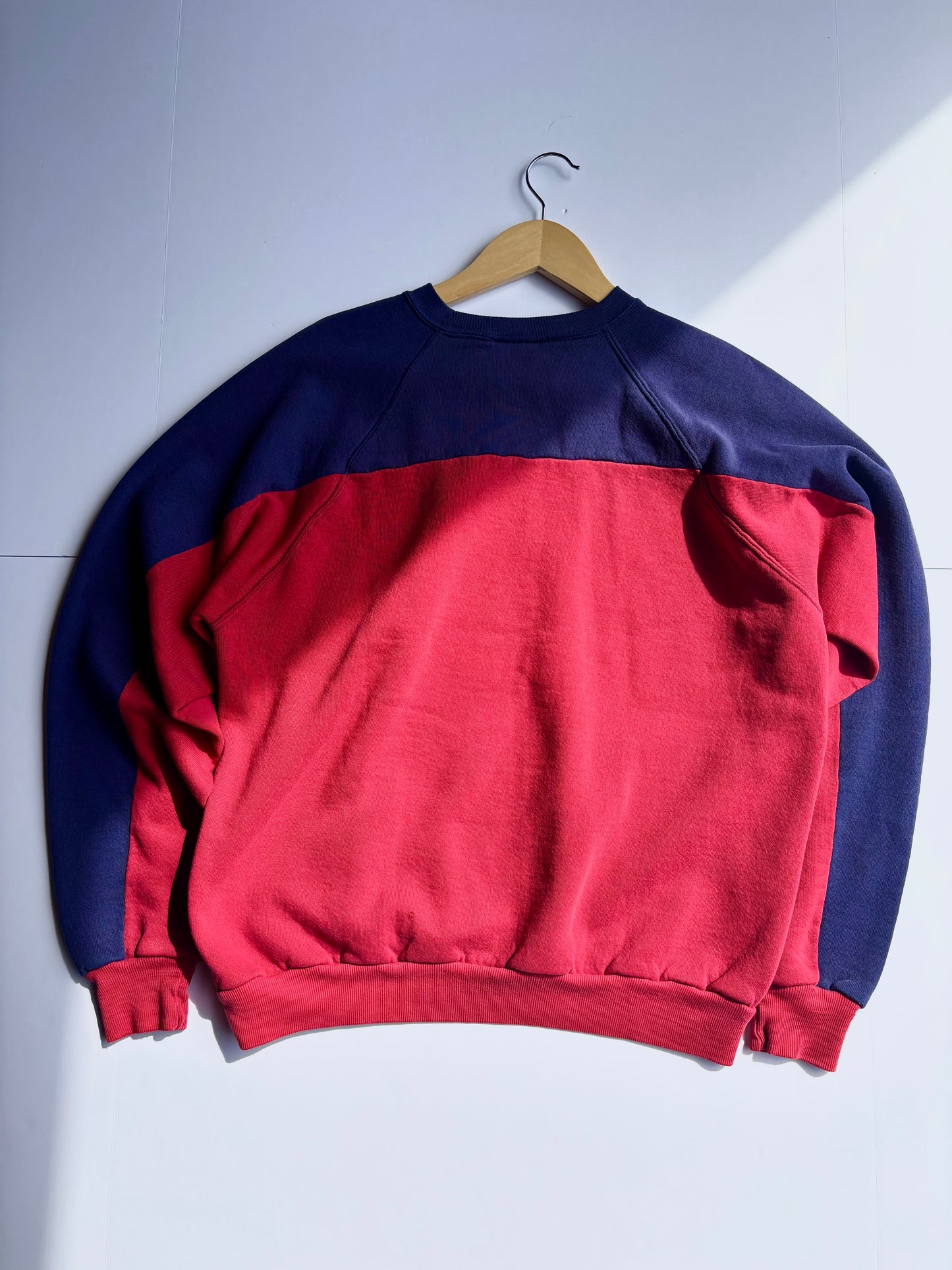 Vintage 80’s Russell Athletics Crewneck (XL)