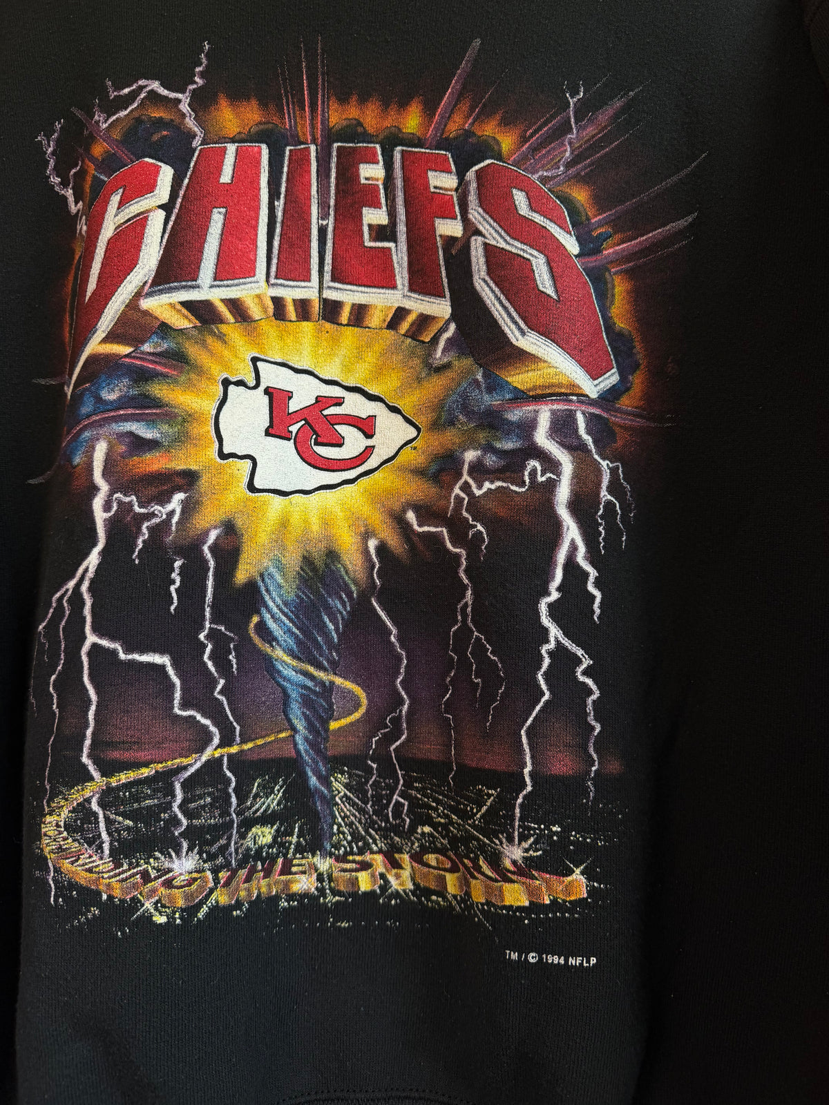 Vintage Rare 90’s KC Chiefs Lightning Crewneck Sweatshirt (M)