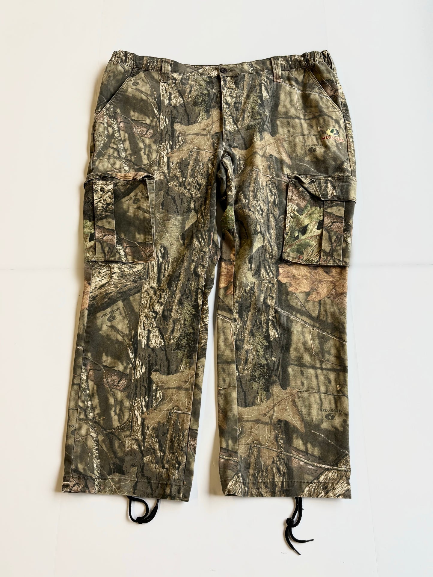 Vintage Camo Cargo Pants (XXL)