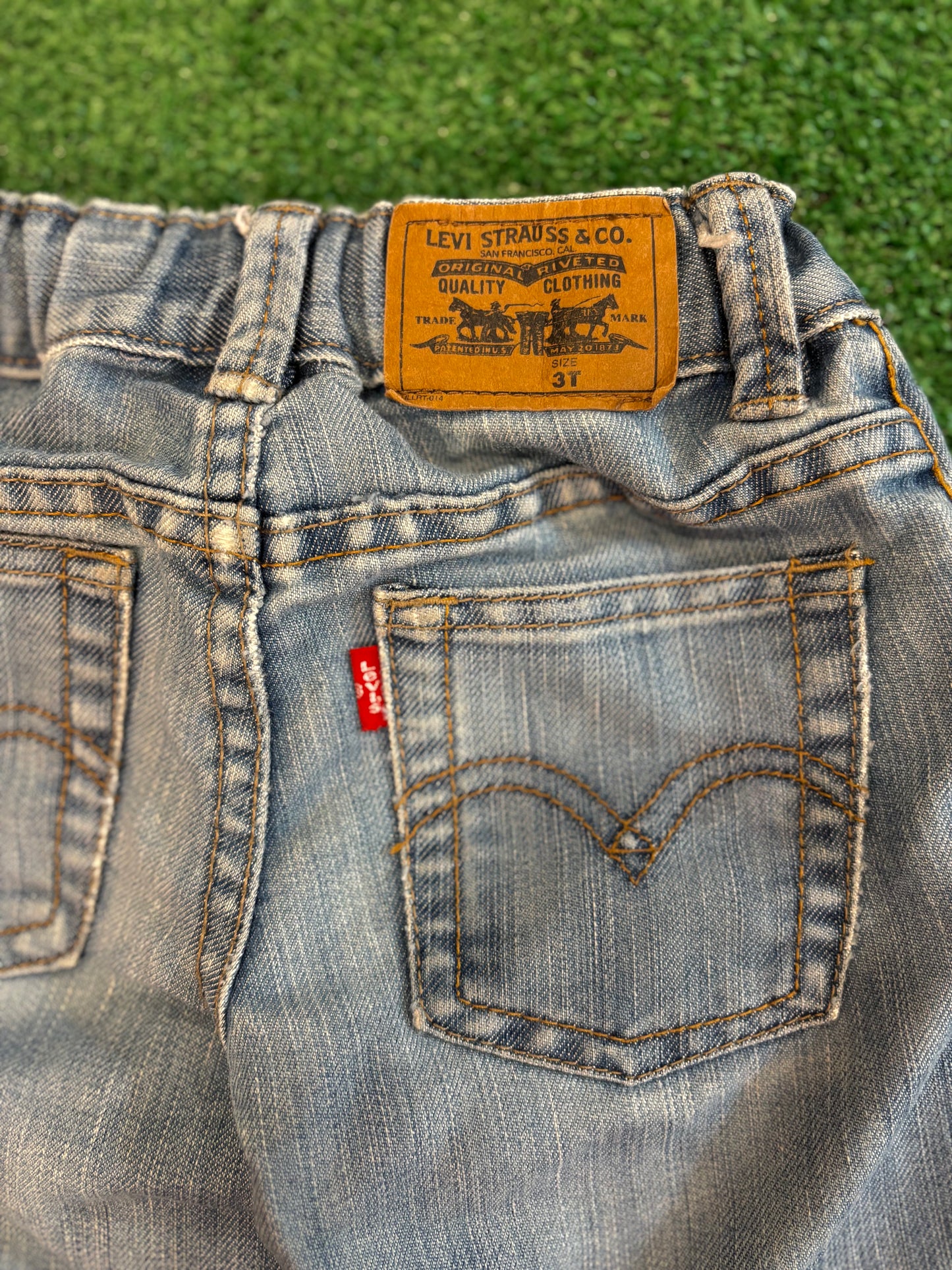 Kids Levi Denim Shorts (3T)