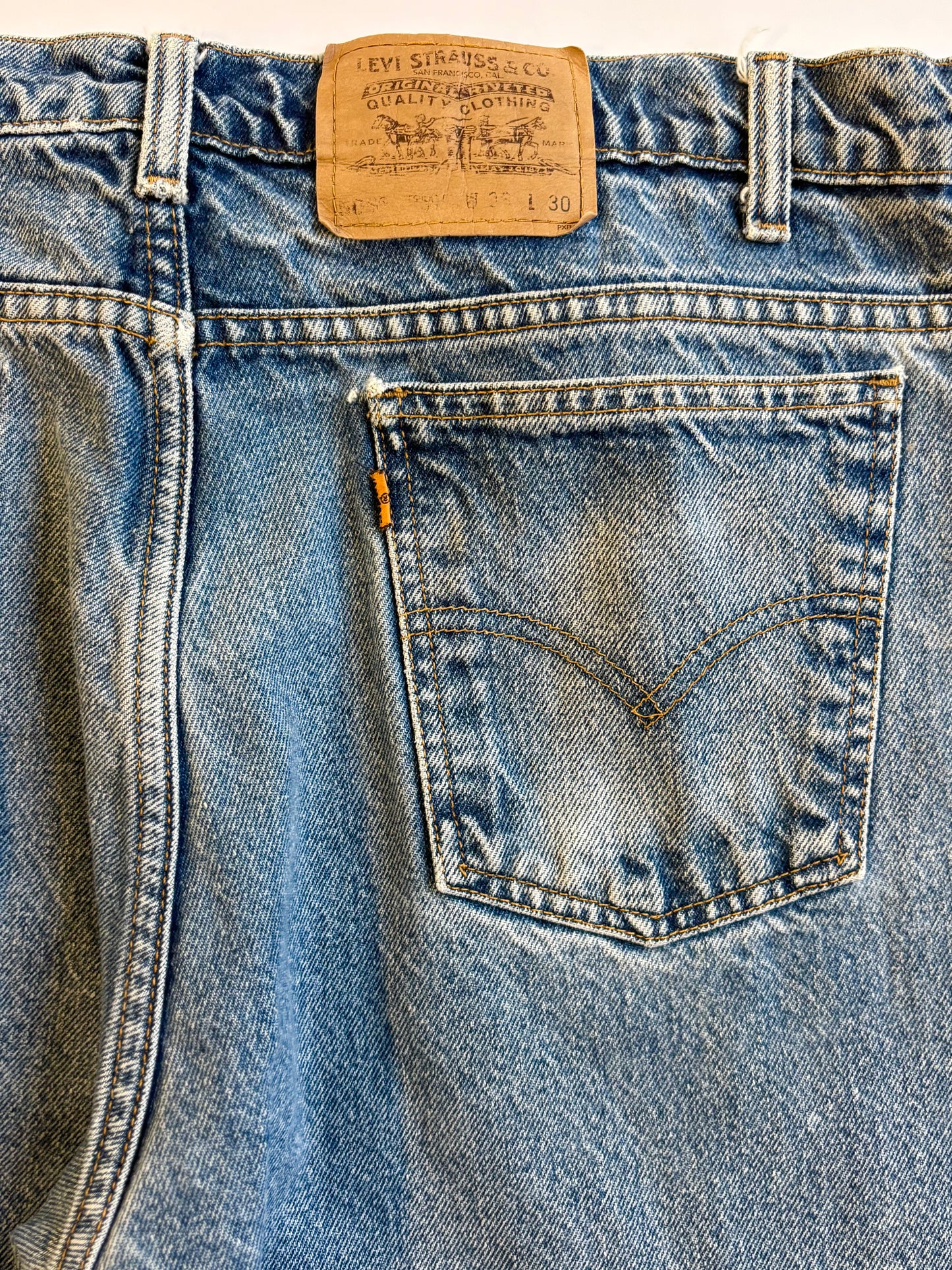 Vintage Levi Orange Tab Jeans (36”x30”)