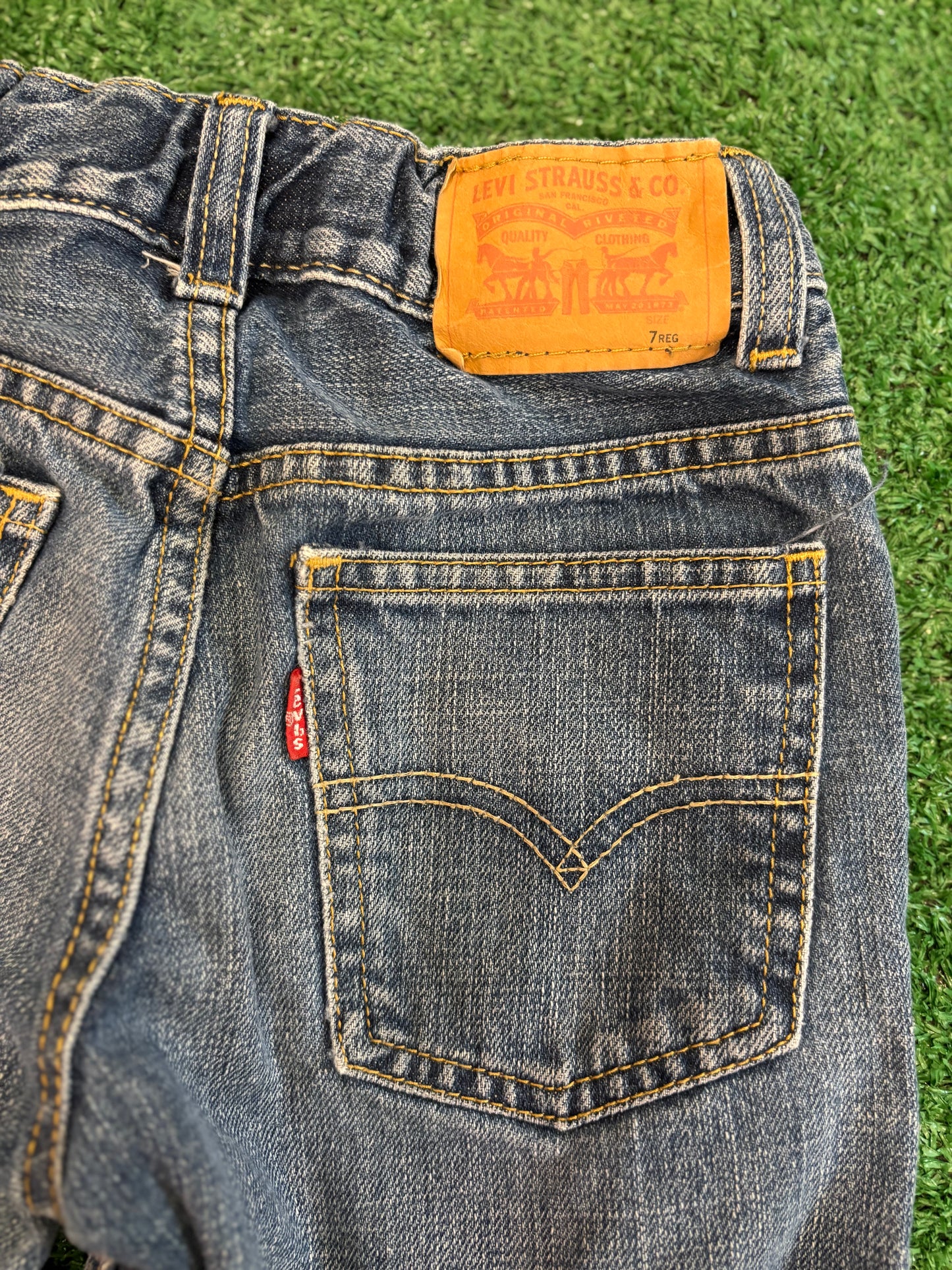 Kids Levi Denim Shorts (7T)