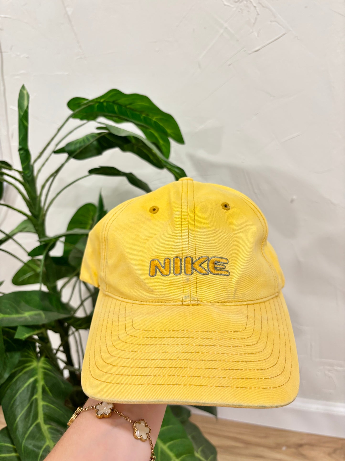 Vintage 00’s Nike Hat