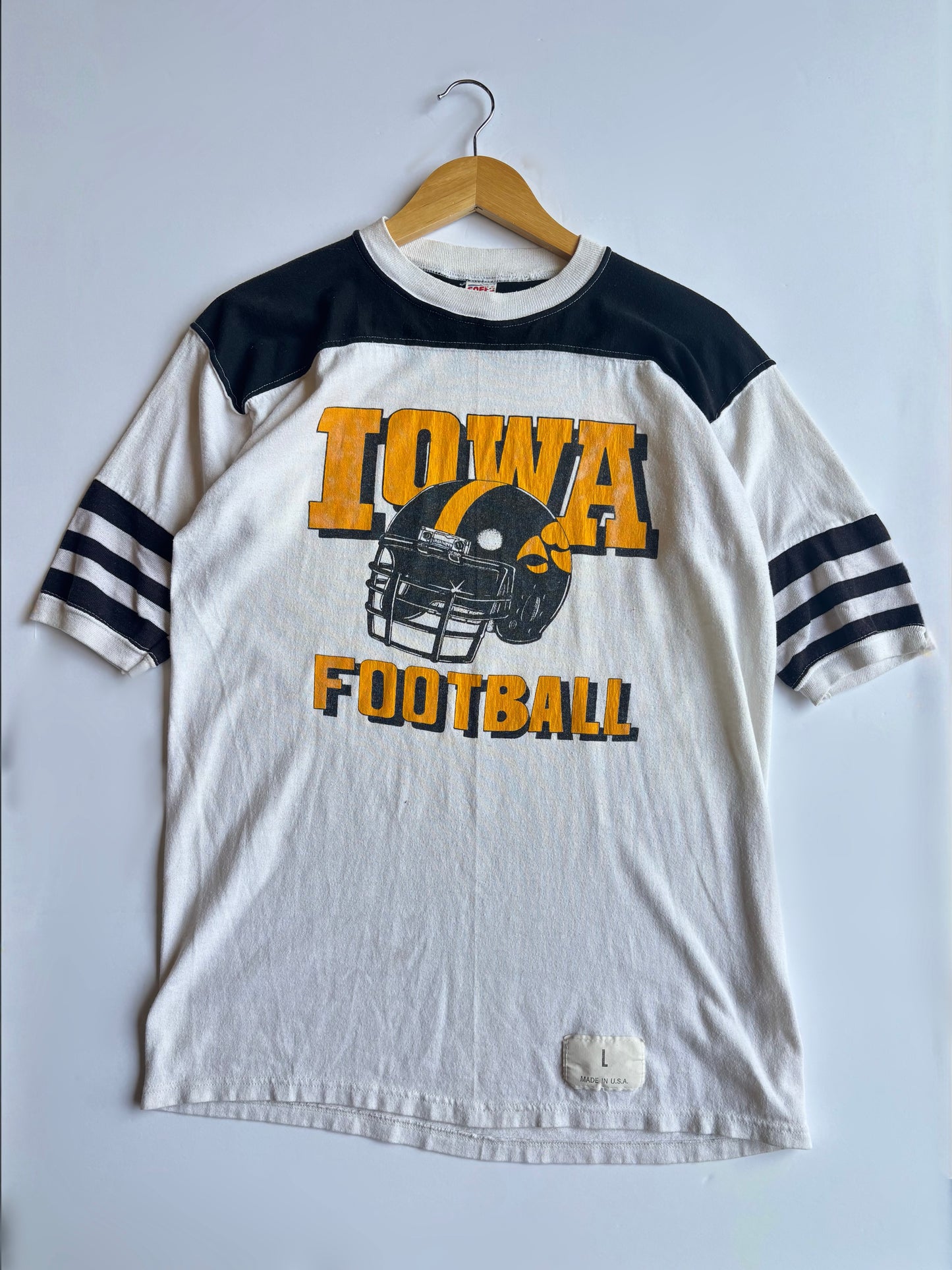 Vintage 80’s Iowa Football Tee (M)
