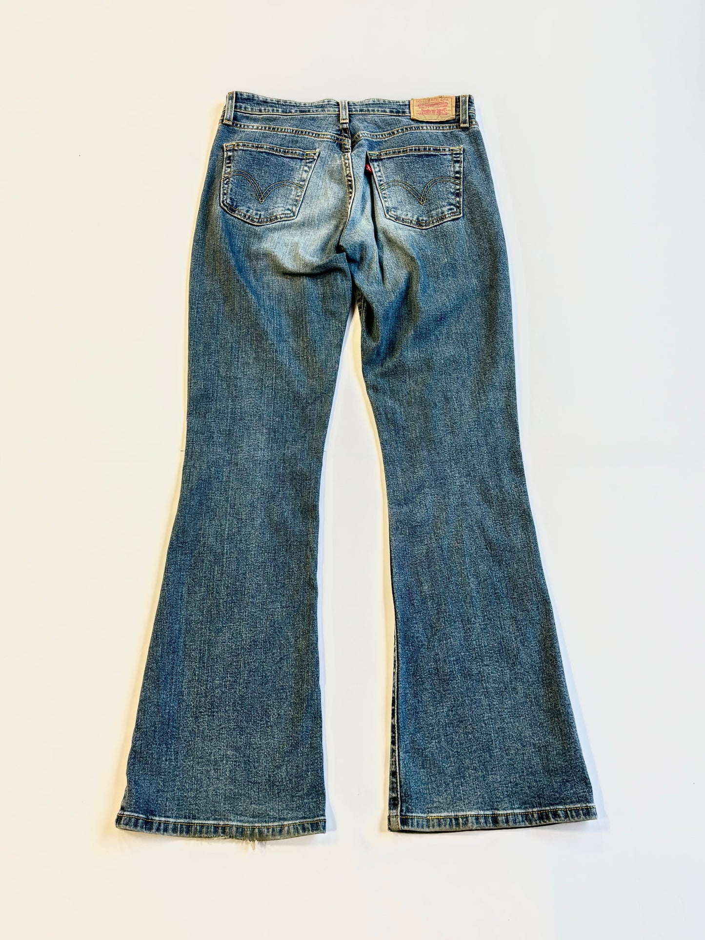 Women’s Vintage Levi Flared Jeans (5/6)
