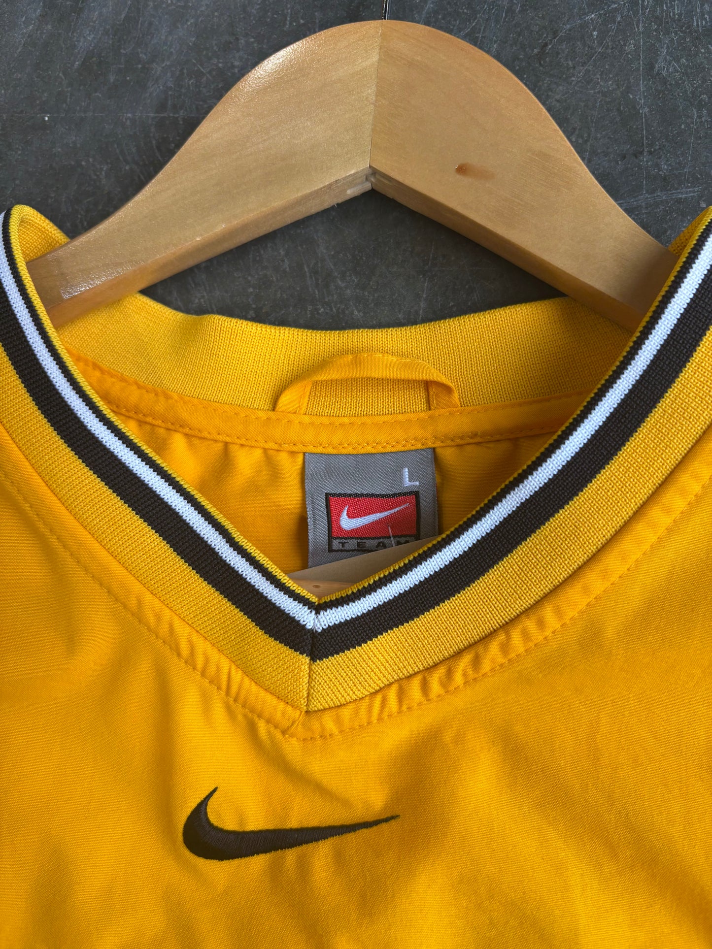 Vintage 90’s Nike Mizzou Windbreaker (L)