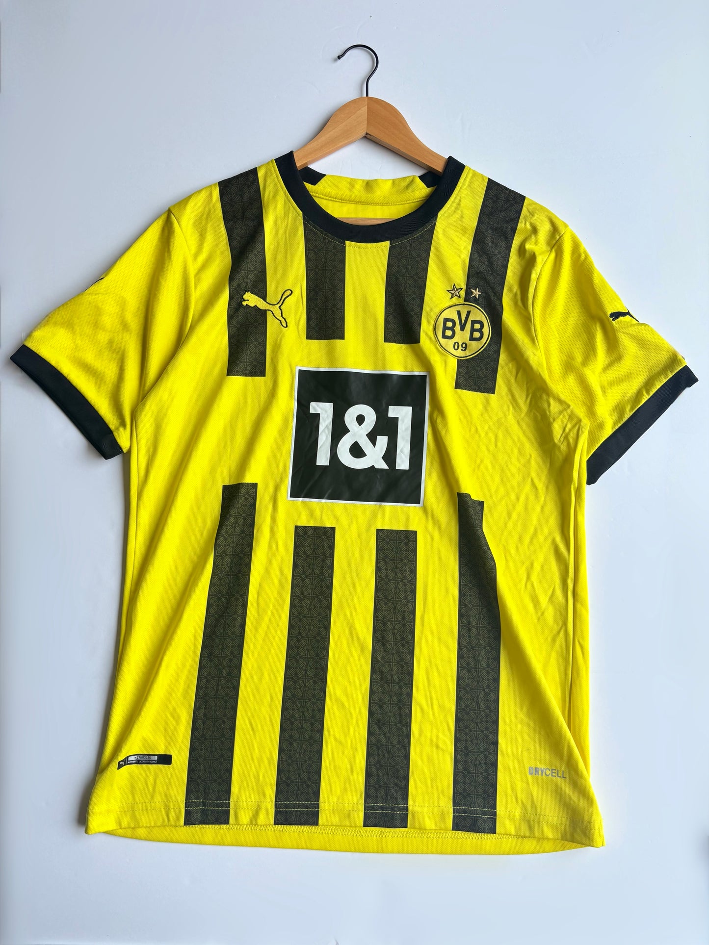 Y2K Puma Soccer Jersey (M)