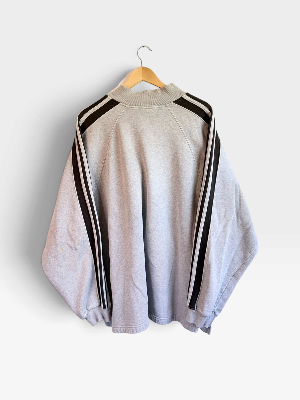 225 Threadz vintage adidas light grey heather quarter zip sweatshirt with black three-stripe sleeve detailing