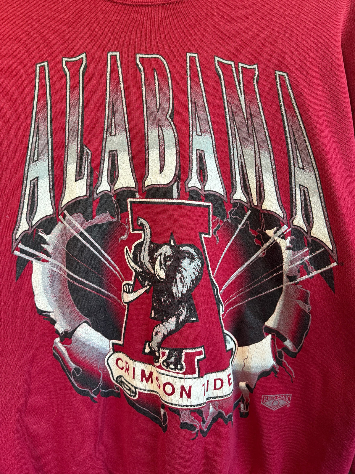 225 Threadz vintage red Alabama Crimson Tide crewneck sweatshirt with retro elephant mascot graphic print