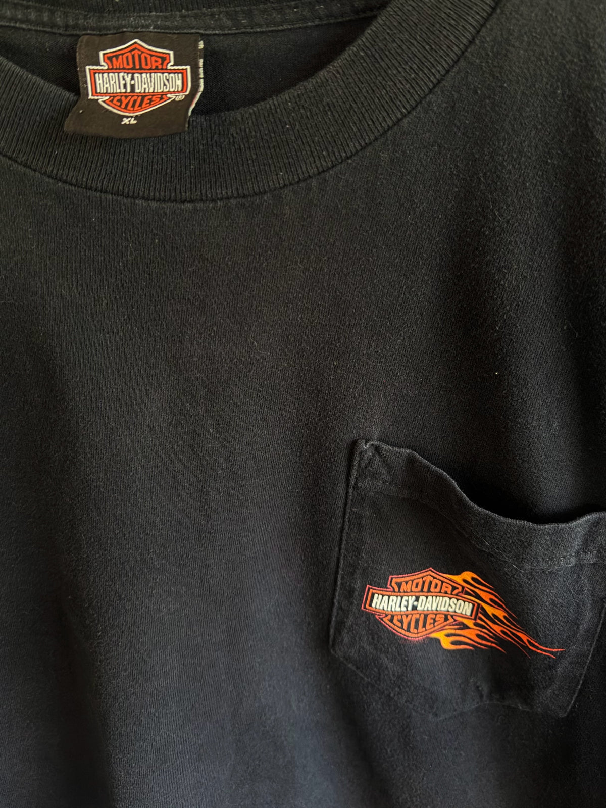 225 Threadz black Harley-Davidson cotton pocket t-shirt with orange flame logo detail on the chest pocket