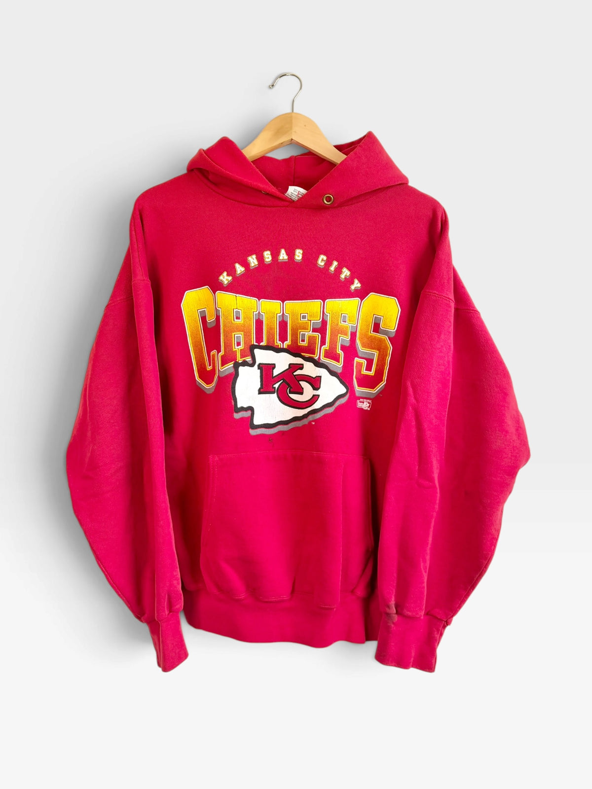 225 Threadz vintage-inspired red Kansas City Chiefs pullover hoodie with bold screen-printed team graphics.