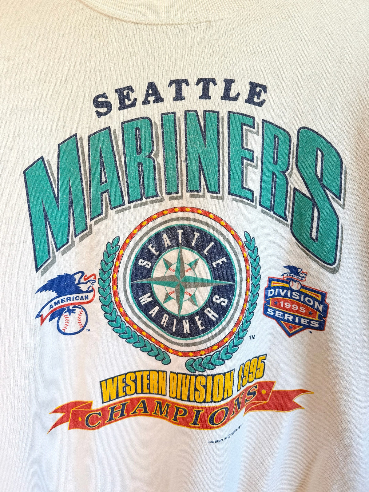 225 Threadz vintage Seattle Mariners 1995 Western Division Champions graphic crewneck sweatshirt in off-white cotton