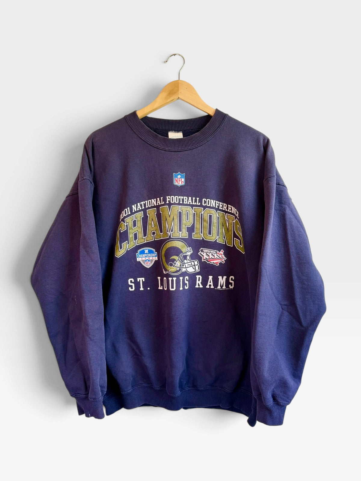 225 Threadz vintage navy blue St. Louis Rams 2001 NFC Champions crewneck sweatshirt with screen-printed graphics.