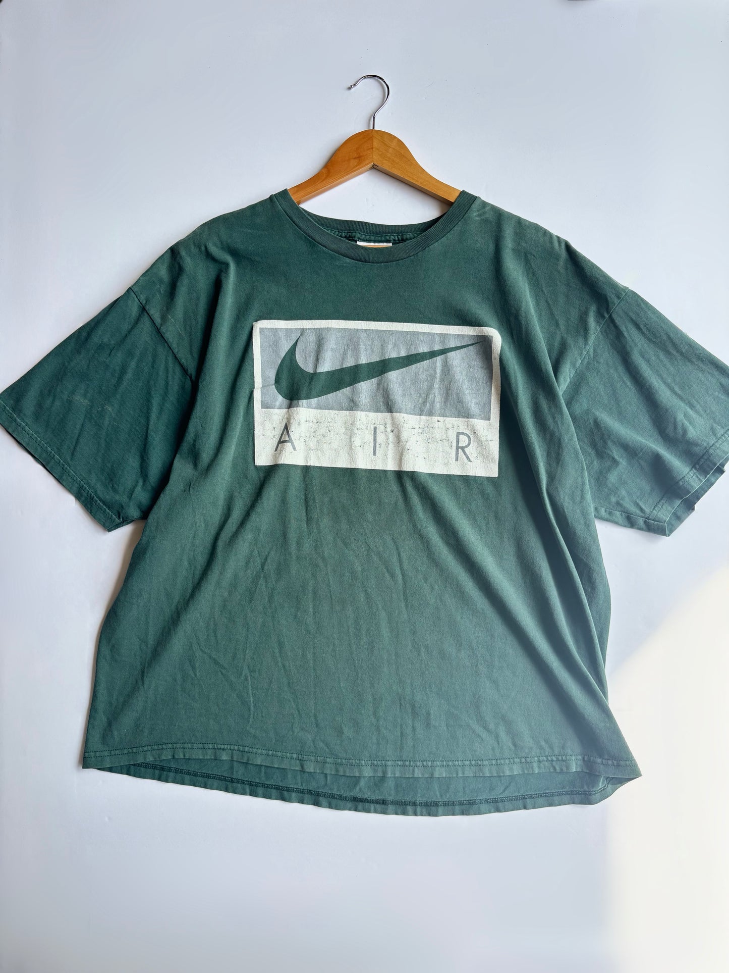 Vintage 90’s Nike Tee (L)