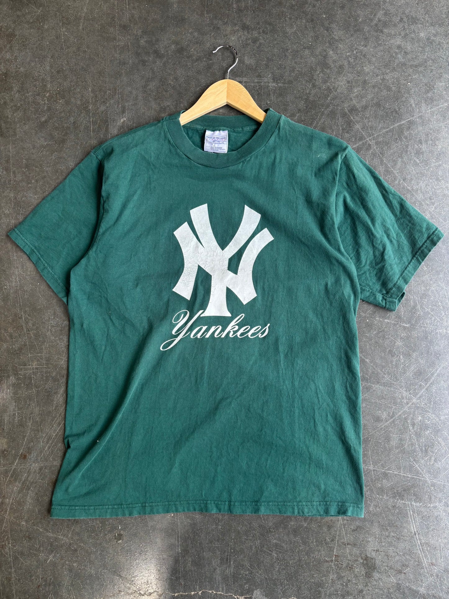 Vintage 90’s Green Yankees Tee (L)