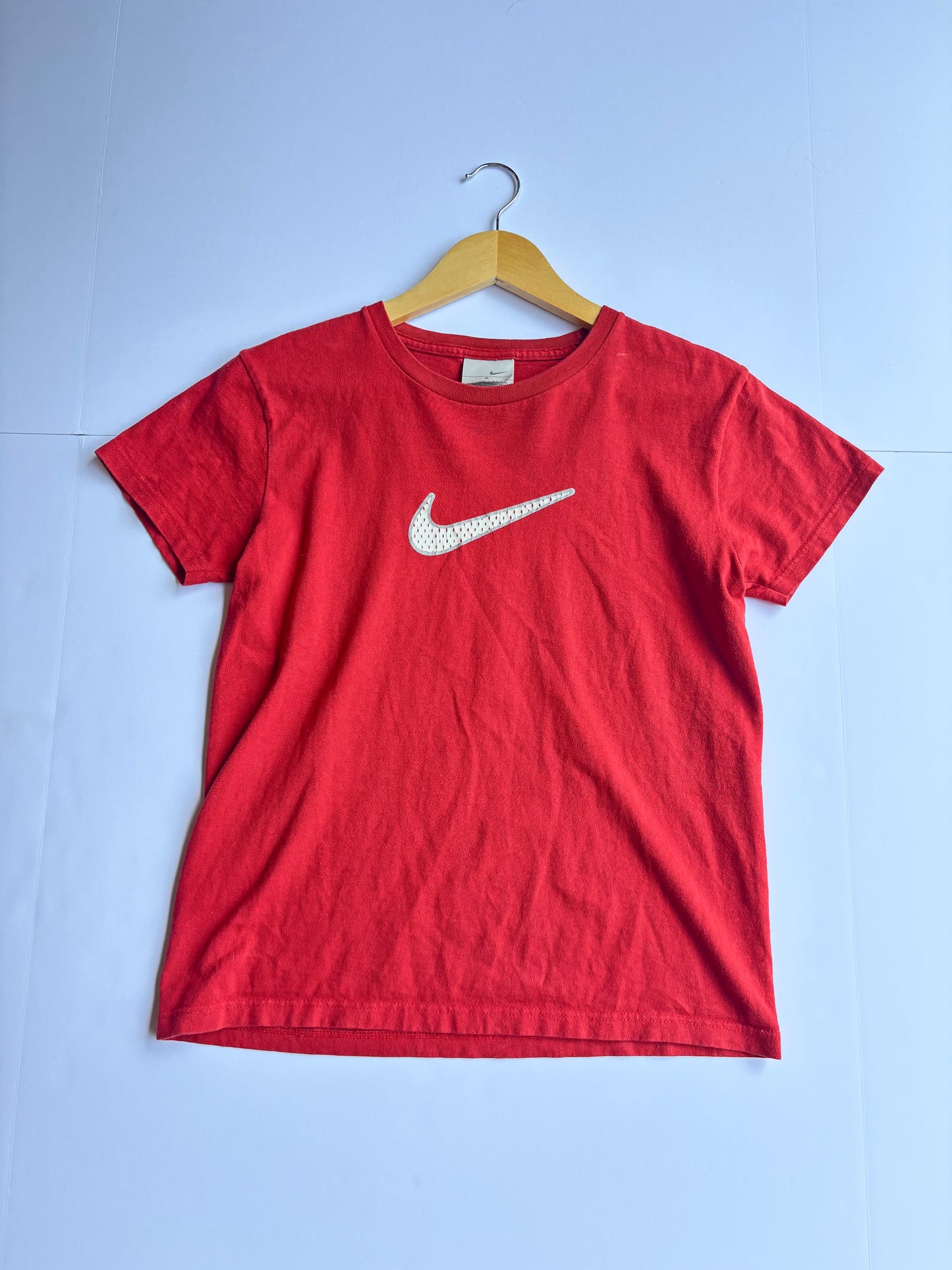 Women’s Vintage Nike Baby Tee (S)