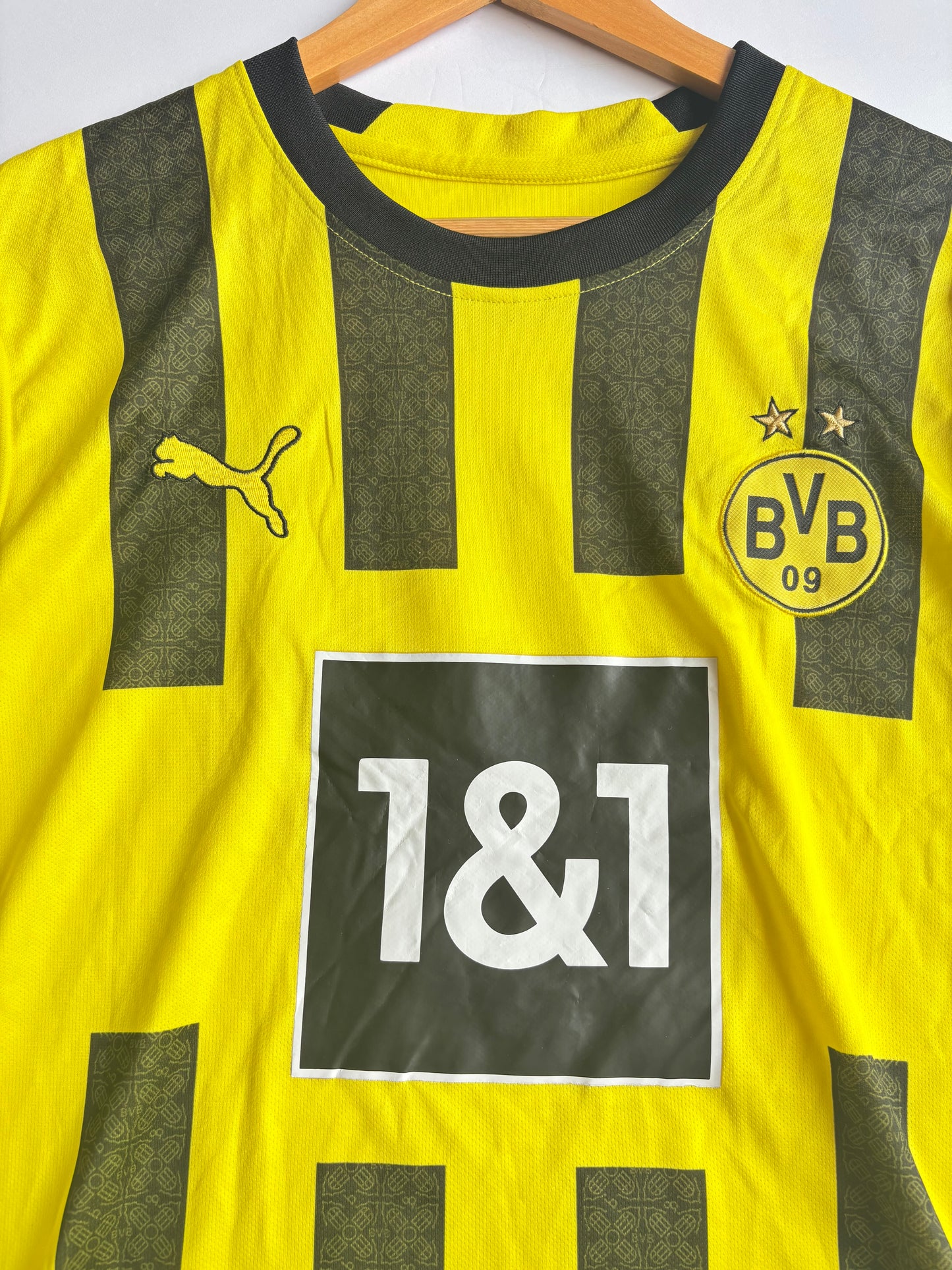 Y2K Puma Soccer Jersey (M)