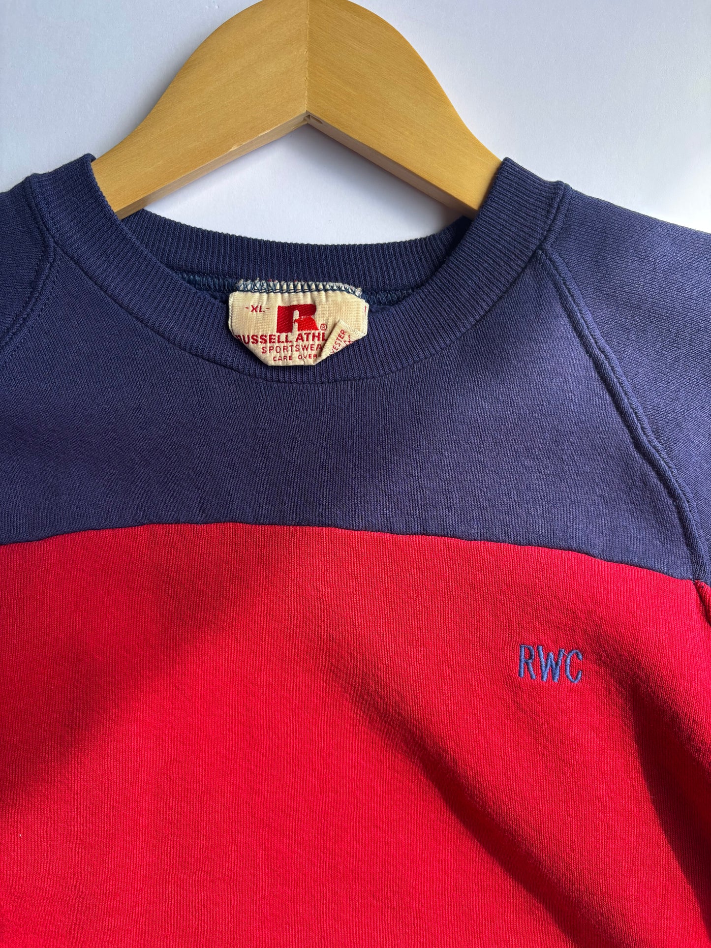 Vintage 80’s Russell Athletics Crewneck (XL)