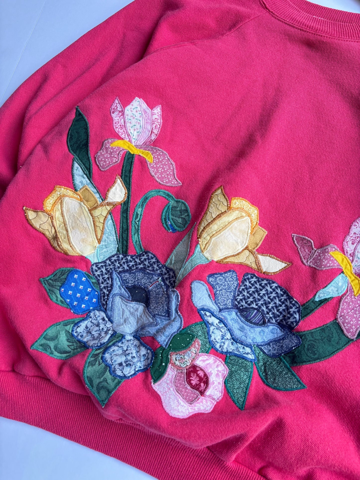 Vintage Quilted Floral Crewneck (L)