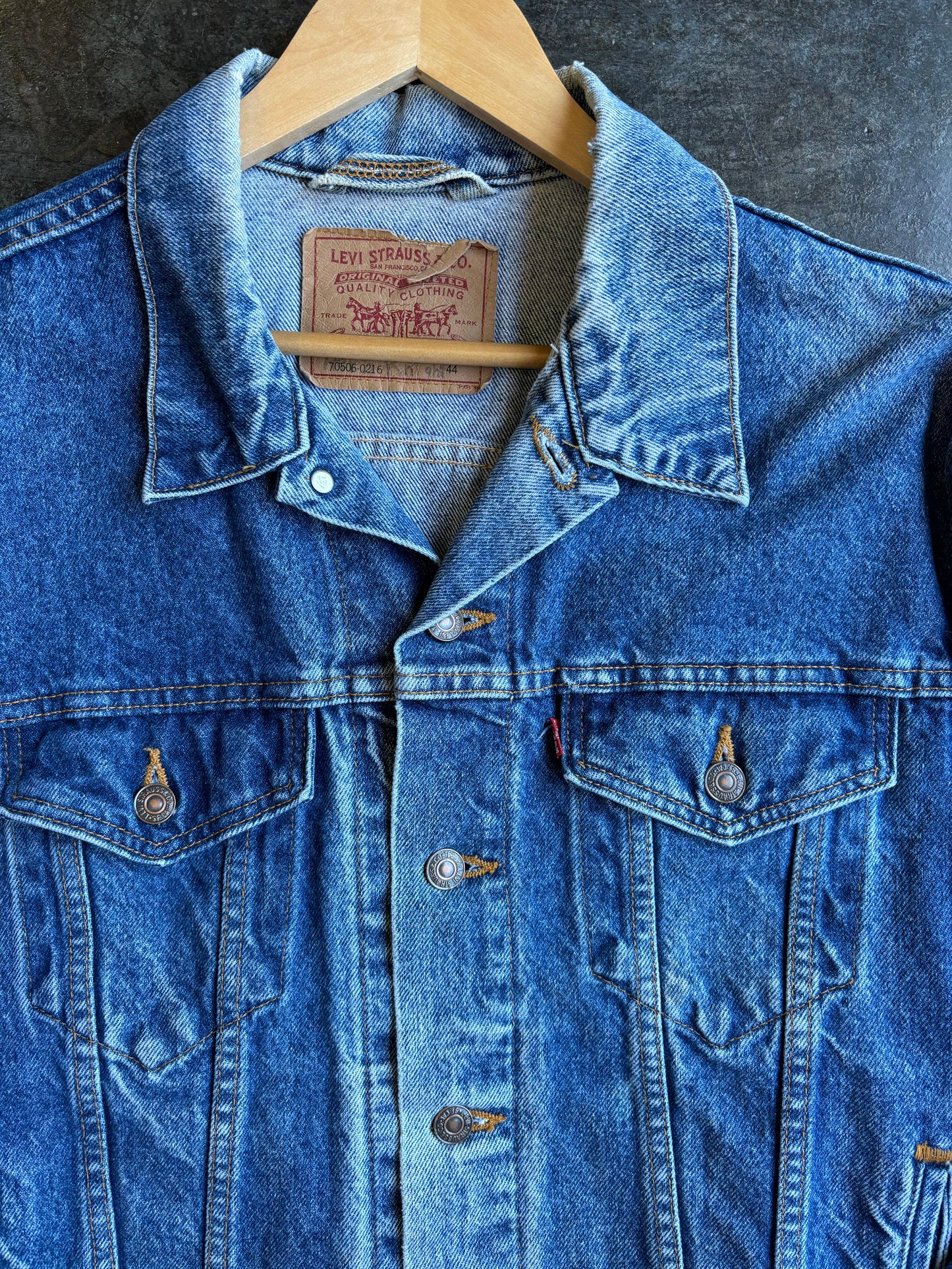 Vintage 90’s Levi Denim Jacket (L)