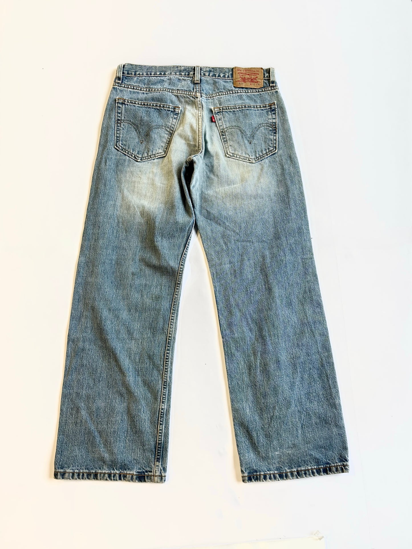 Vintage Levi Low Rise Jeans (32”x30”)
