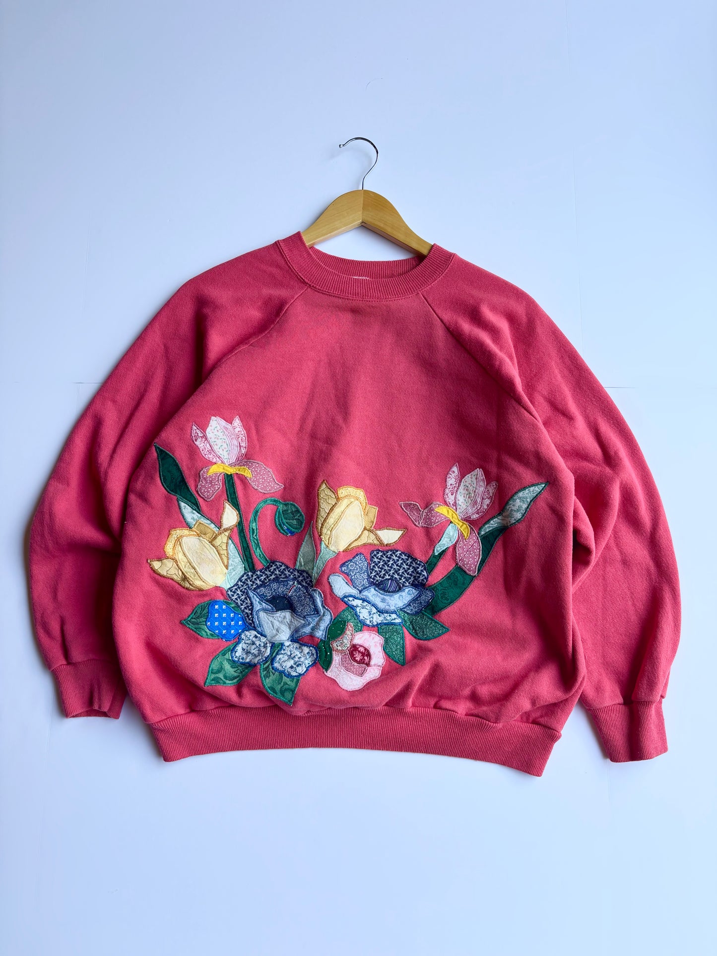 Vintage Quilted Floral Crewneck (L)