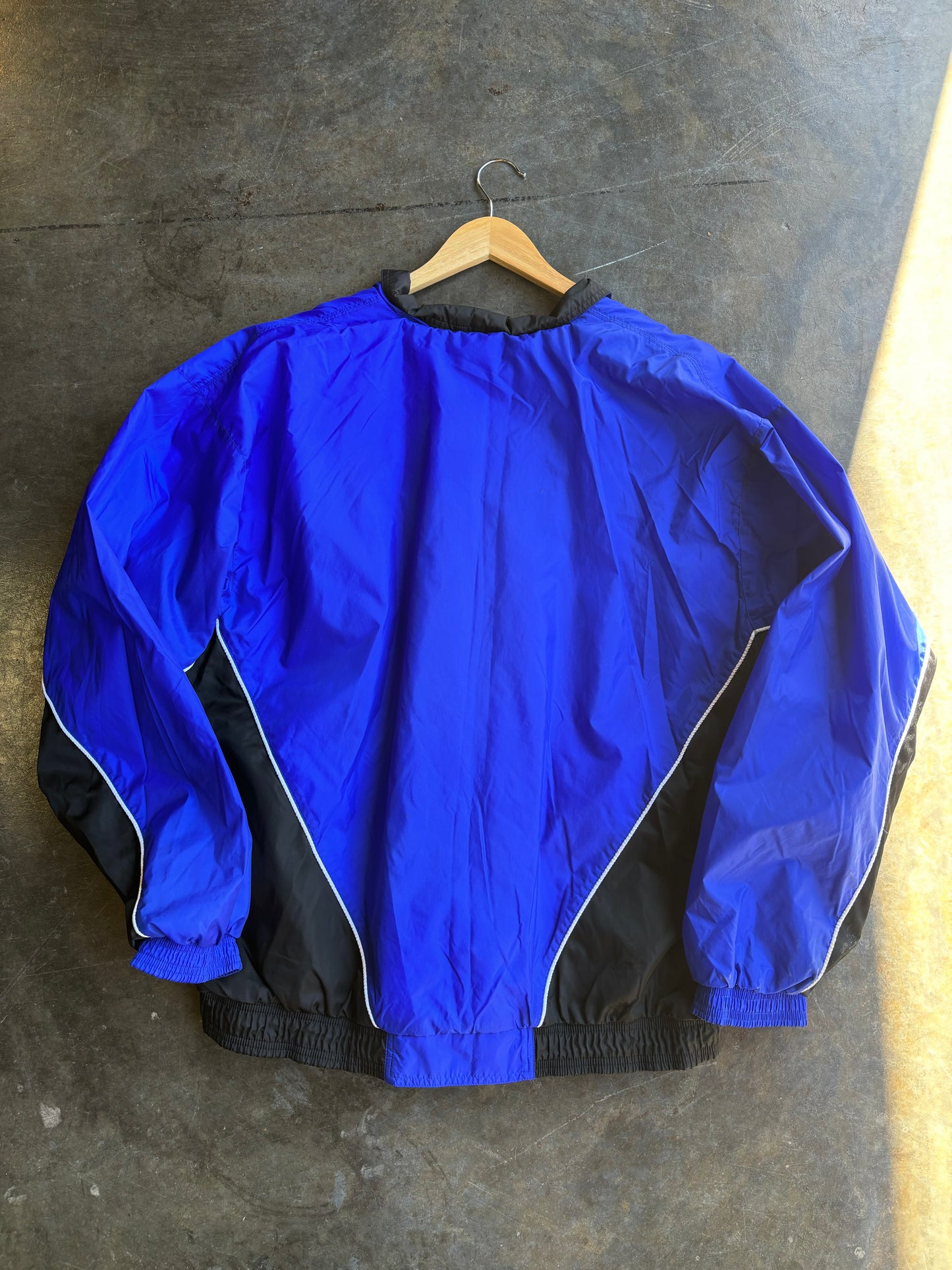 Vintage 90’s Adidas Blue Windbreaker(XL)