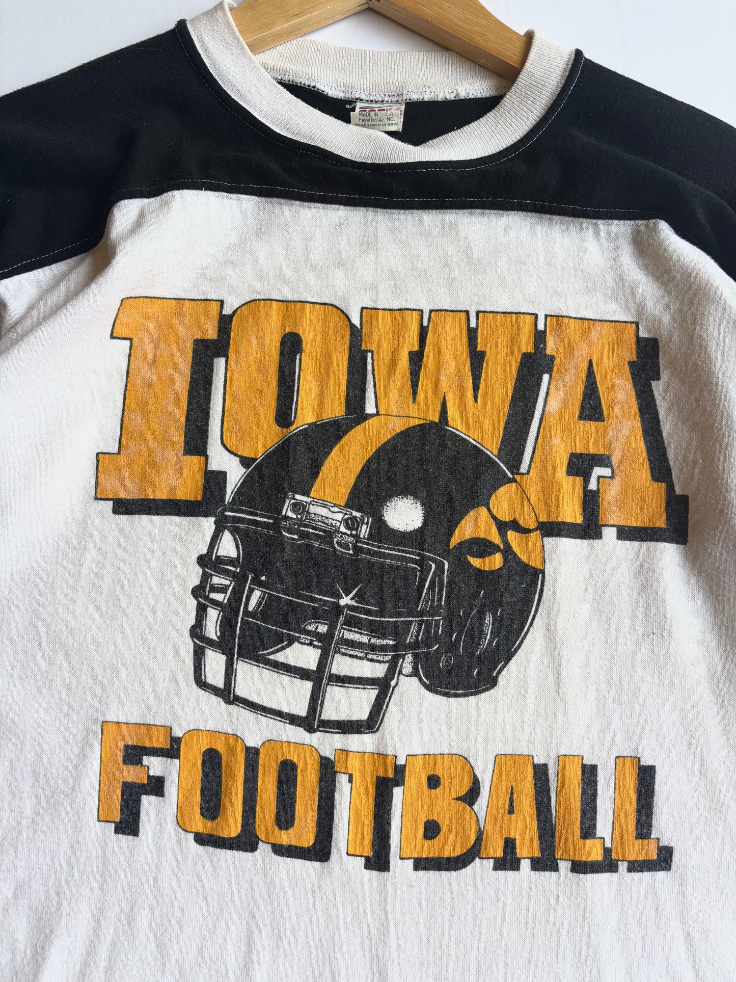 Vintage 80’s Iowa Football Tee (M)