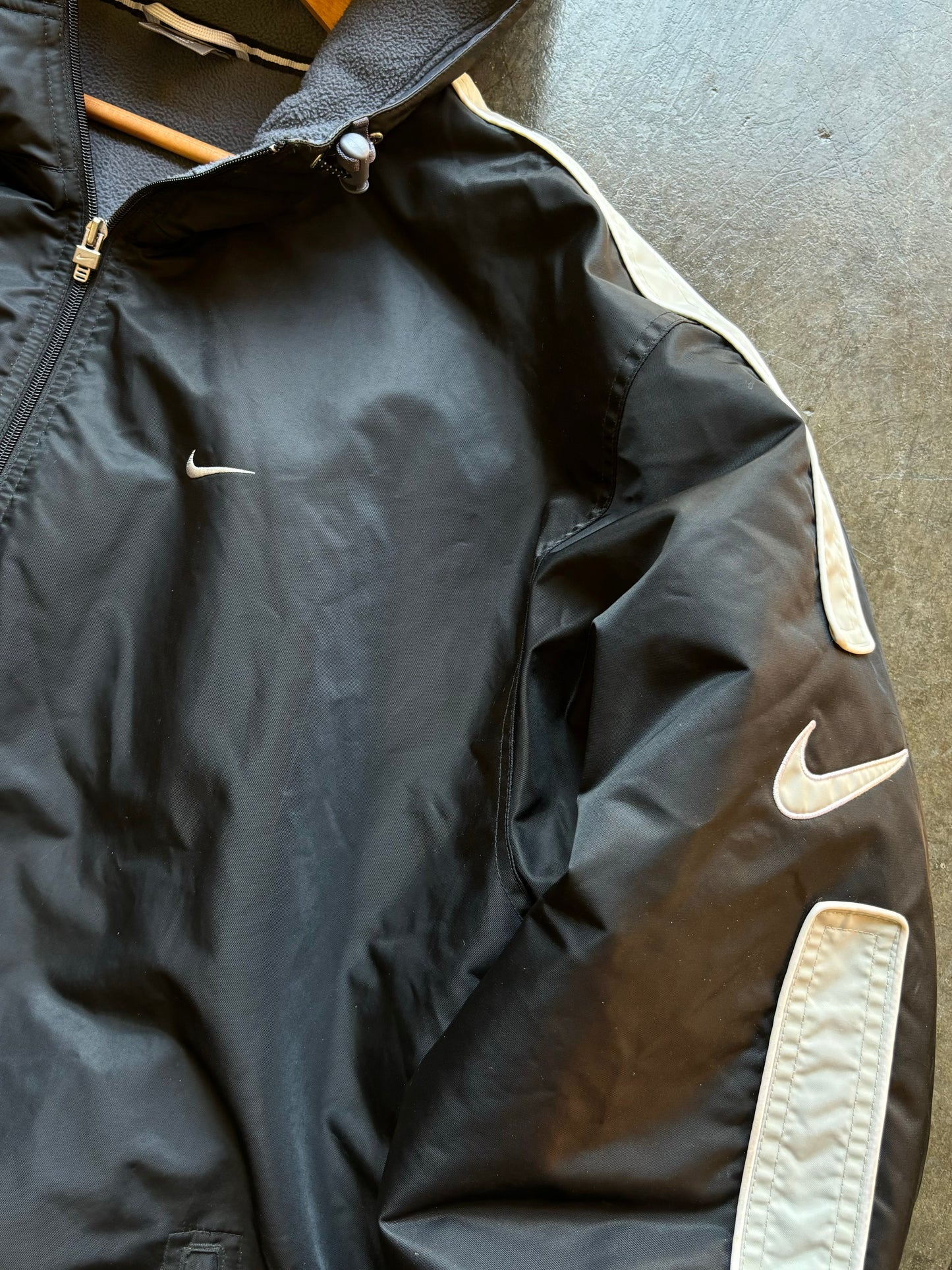 Vintage 00’s Nike Heavyweight Jacket (XL)